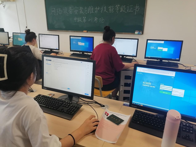 我校成功舉辦“網(wǎng)絡(luò)設(shè)備安裝與維護(hù)”1+X職業(yè)等級證書認(rèn)證考試